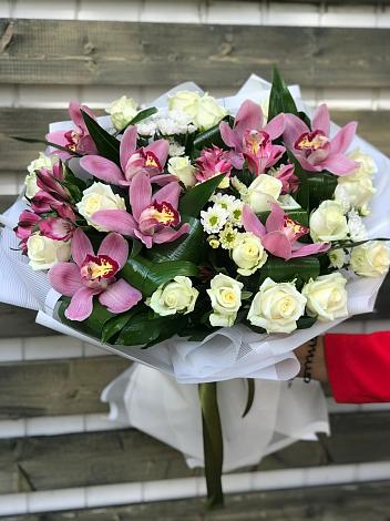 Букет цветов из: Розы и Хризантемы в Минеральных водах