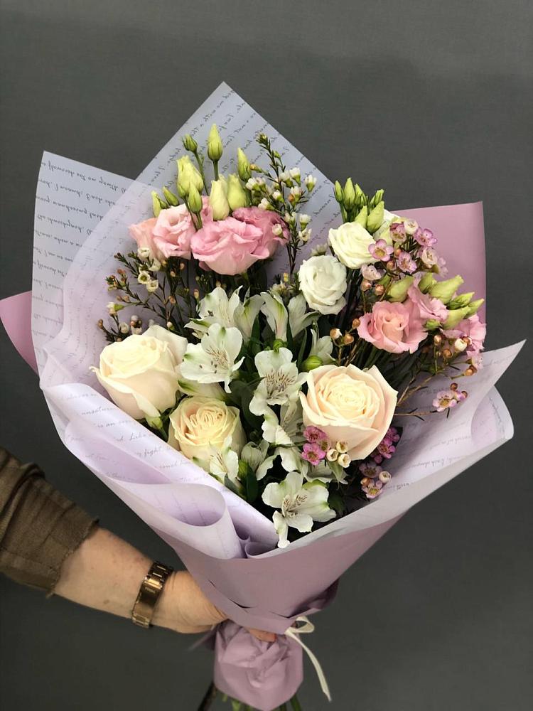 Букет цветов из: Альстромерии, Розы и Лизиантусы в Минеральных водах