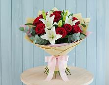 Букет цветов из:  Лилии и Розы в Минеральных водах