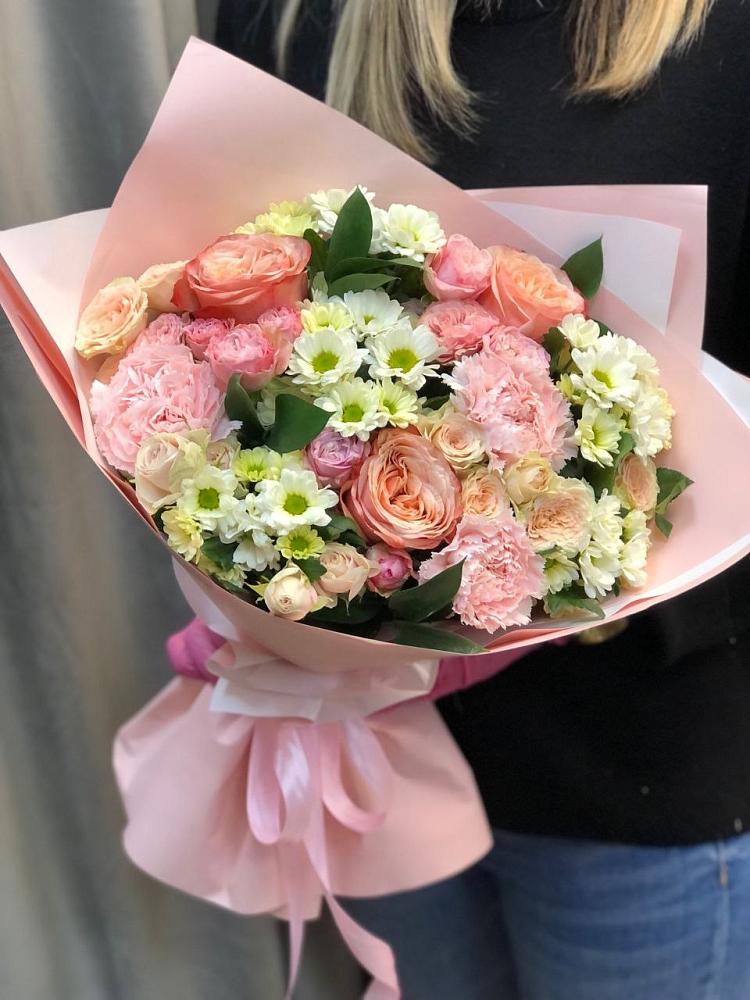 Букет цветов из: Гвоздики, Розы и Хризантемы в Минеральных водах