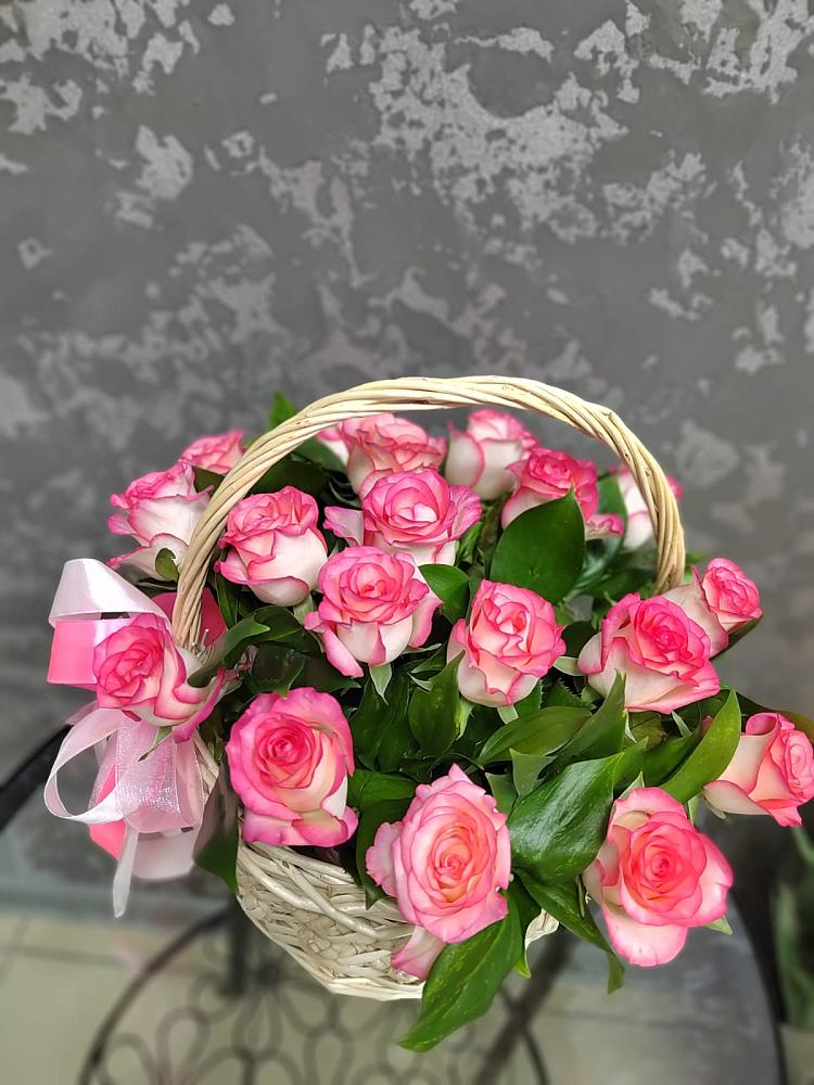 Цветочная композиция из Розы в корзине в Минеральных водах
