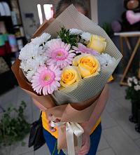 Букет цветов из:  Герберы, Розы и Хризантемы в Минеральных водах