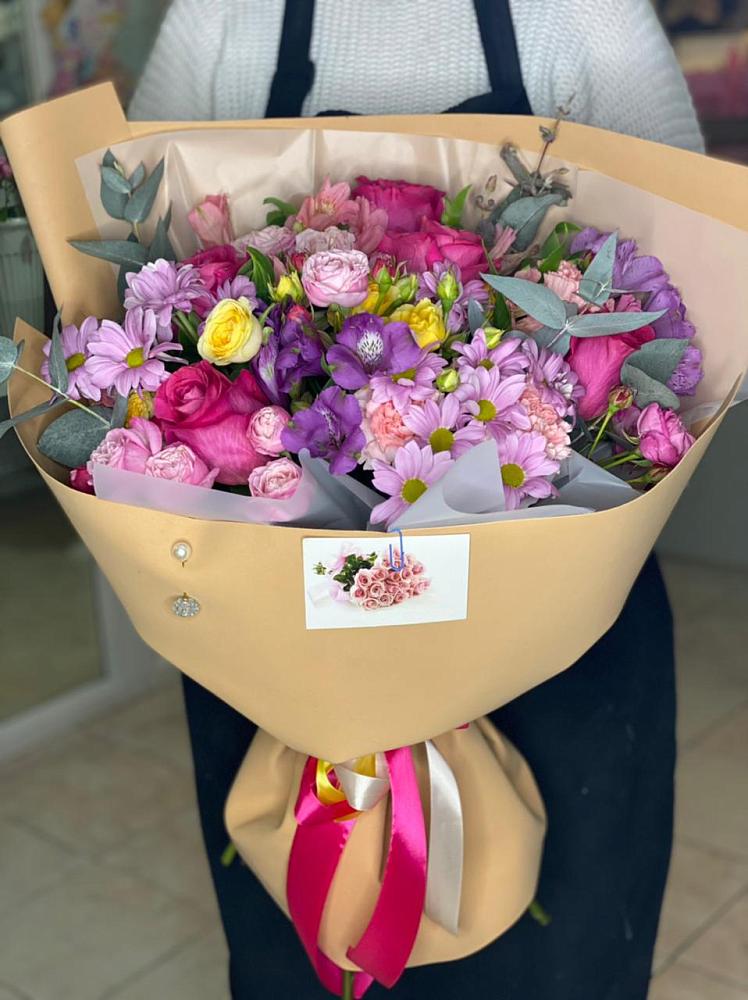 Букет цветов из: Хризантемы, Гвоздики и Альстромерии в Минеральных водах