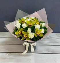 Букет цветов из:  Орхидеи и Розы #REPLACE_PRED# Минеральных водах