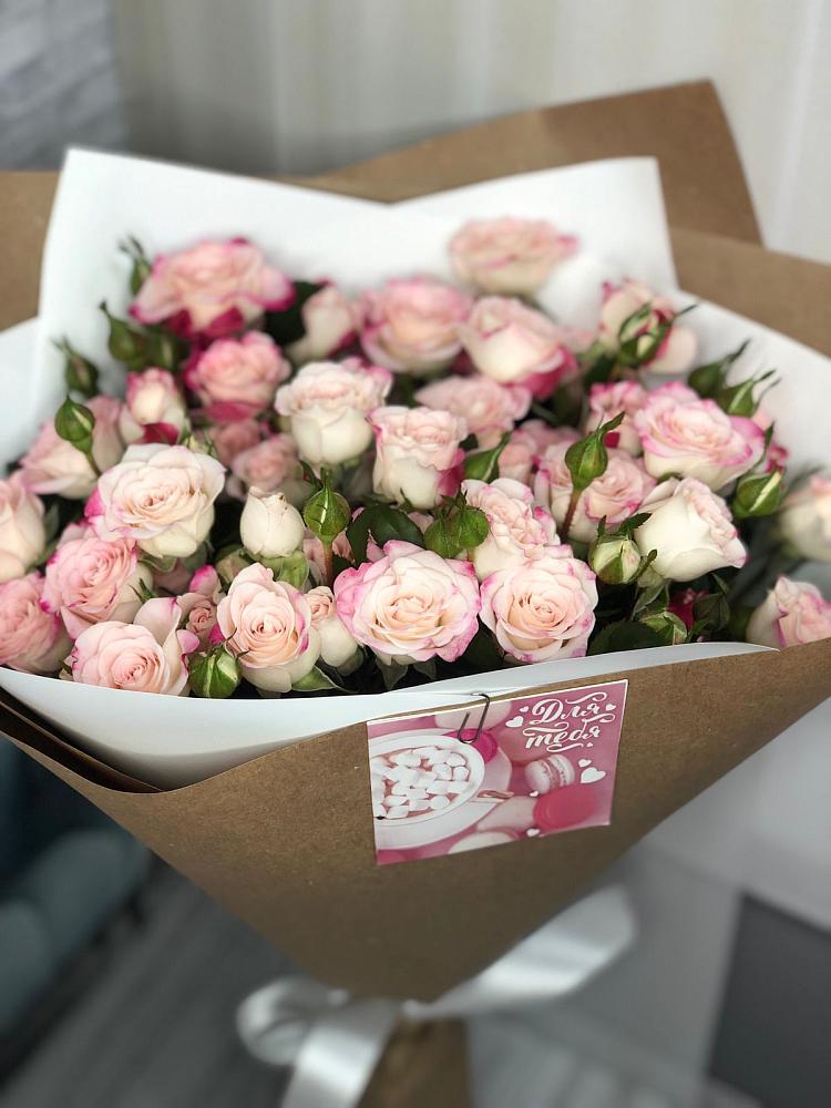 Букет цветов из: Розы в Минеральных водах