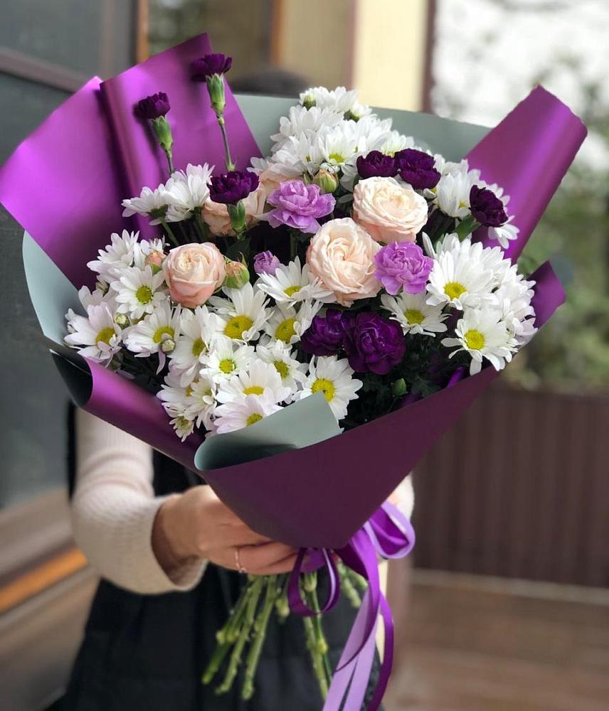 Букет цветов из: Хризантемы, Гвоздики и Розы в Минеральных водах