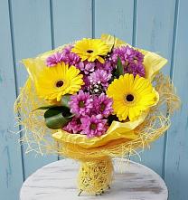Букет цветов из:  Хризантемы и Герберы в Минеральных водах