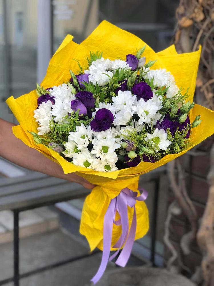 Букет цветов из: Ирисы, Хризантемы и Ромашки в Минеральных водах