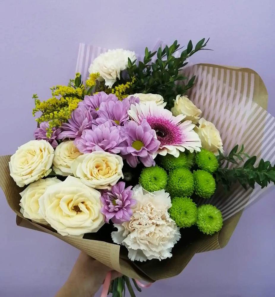 Букет цветов из: Хризантемы, Розы, Гвоздики и Герберы в Минеральных водах