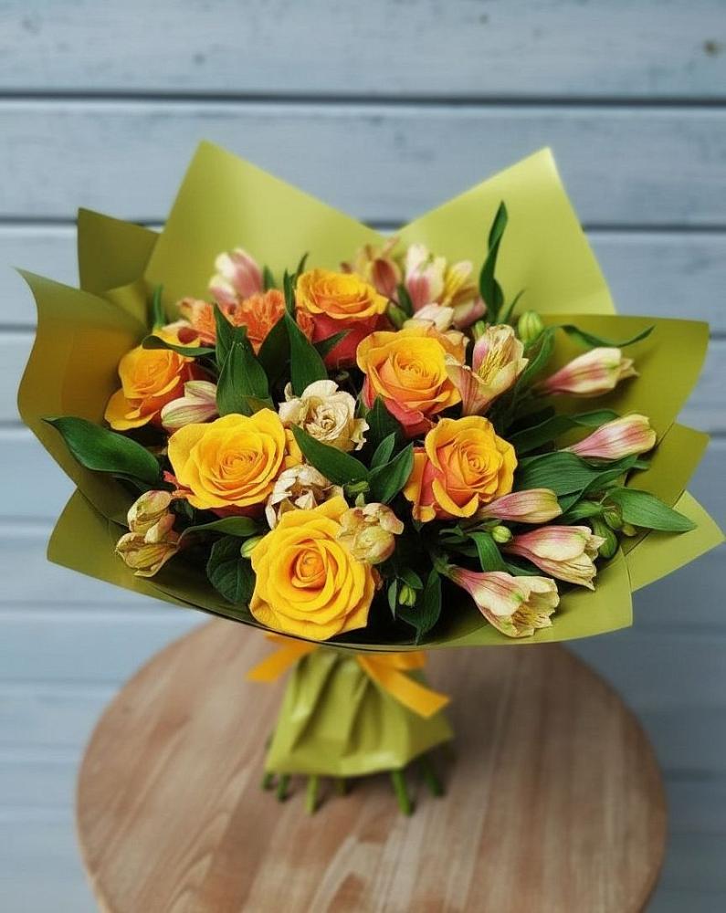 Букет цветов из: Альстромерии и Розы в Минеральных водах