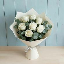 Букет Белые розы в Эвкалипте в Минеральных водах